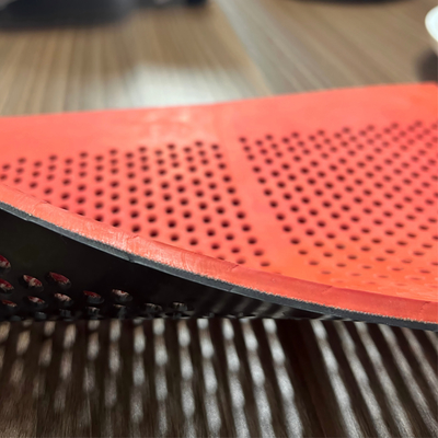 Tapete de tela de borracha anti-ataque de 8 mm com furos retangulares para triagem seca e úmida